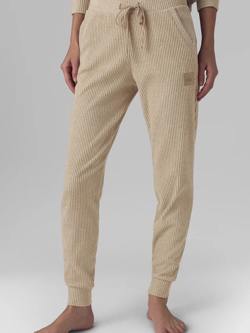 ALO Yoga Muse Sweatpants in Gravel